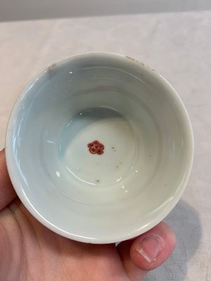 12 Chinese famille rose 'rooster' cups, Yongzheng/Qianlong — photo 21