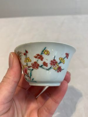 12 Chinese famille rose 'rooster' cups, Yongzheng/Qianlong — photo 29