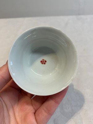 12 Chinese famille rose 'rooster' cups, Yongzheng/Qianlong — photo 36