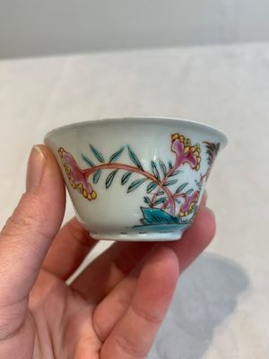 12 Chinese famille rose 'rooster' cups, Yongzheng/Qianlong — photo 40