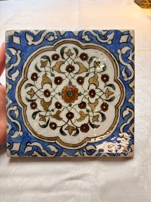 12 polychrome Kubachi pottery tiles with floral design, Dagestan, 19th C. — 照片 13