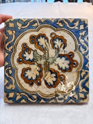 12 polychrome Kubachi pottery tiles with floral design, Dagestan, 19th C. — 照片 31