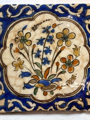 12 polychrome Kubachi pottery tiles with floral design, Dagestan, 19th C. — 照片 5