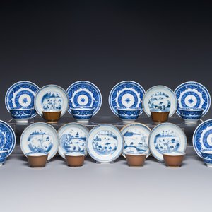 12 tasses et 13 soucoupes en porcelaine de Chine en bleu et blanc, dont certaines émaillées brun capucin, Kangxi/Qianlong — photo 1