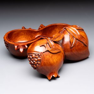 12 various Chinese carved huali and hongmu fruit-form covered boxes, 20th C. — photo 31