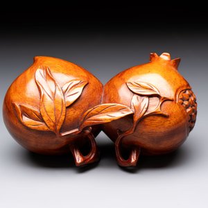 12 various Chinese carved huali and hongmu fruit-form covered boxes, 20th C. — photo 32