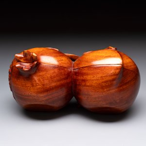12 various Chinese carved huali and hongmu fruit-form covered boxes, 20th C. — photo 33