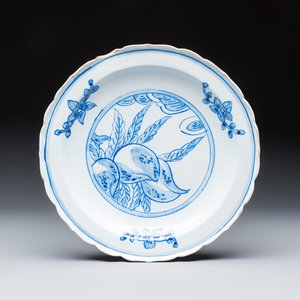 13 blue, white and polychrome Dutch Delft plates — photo 16