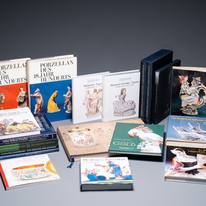 13 books on Meissen porcelain — 照片 1