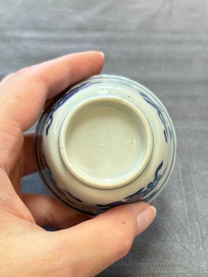 13 Chinese blue and white cups and 15 saucers, Kangxi — 照片 110