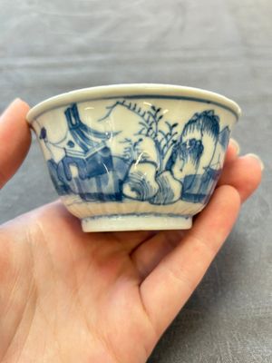 13 Chinese blue and white cups and 15 saucers, Kangxi — 照片 12