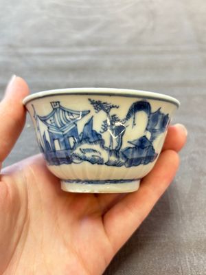 13 Chinese blue and white cups and 15 saucers, Kangxi — 照片 18