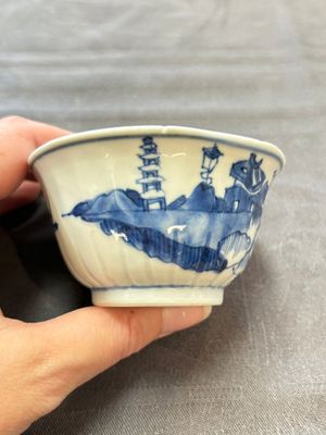 13 Chinese blue and white cups and 15 saucers, Kangxi — 照片 23