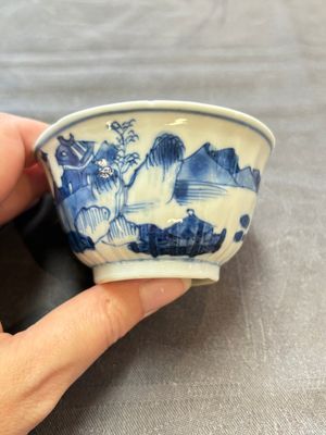 13 Chinese blue and white cups and 15 saucers, Kangxi — 照片 24