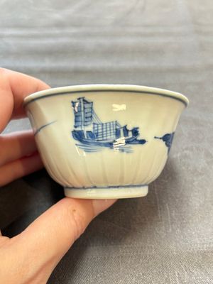 13 Chinese blue and white cups and 15 saucers, Kangxi — 照片 26
