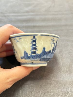 13 Chinese blue and white cups and 15 saucers, Kangxi — 照片 29