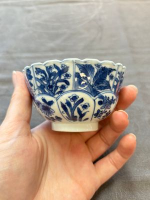 13 Chinese blue and white cups and 15 saucers, Kangxi — 照片 57