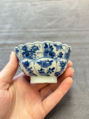 13 Chinese blue and white cups and 15 saucers, Kangxi — 照片 76