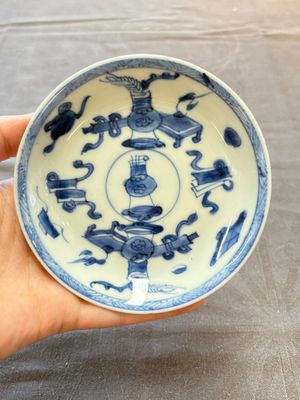 13 Chinese blue and white cups and 15 saucers, Kangxi — 照片 81