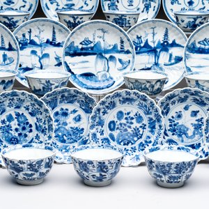 13 Chinese blue and white cups and 15 saucers, Kangxi — 照片 7