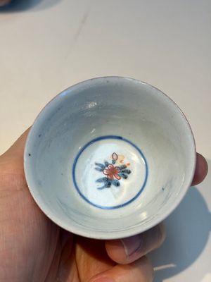 13 Chinese blue and white wares and four sets of Japanese Imari cups and saucers, 17/18th C. — foto 35