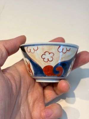 13 Chinese blue and white wares and four sets of Japanese Imari cups and saucers, 17/18th C. — foto 38