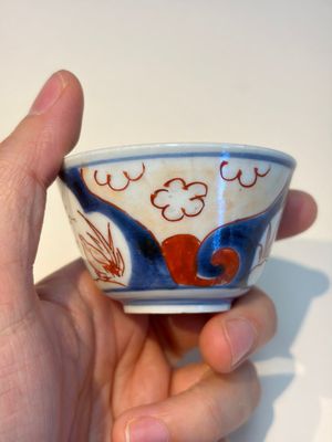 13 Chinese blue and white wares and four sets of Japanese Imari cups and saucers, 17/18th C. — foto 40