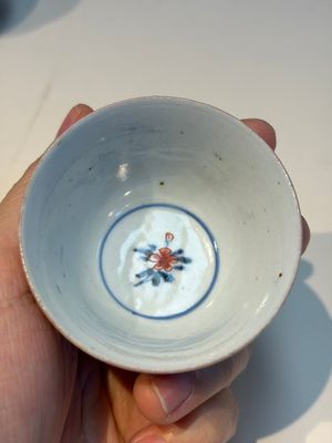 13 Chinese blue and white wares and four sets of Japanese Imari cups and saucers, 17/18th C. — foto 47