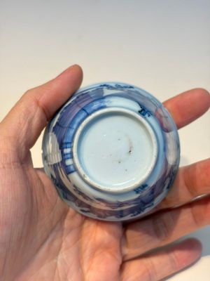 13 Chinese blue and white wares and four sets of Japanese Imari cups and saucers, 17/18th C. — foto 54