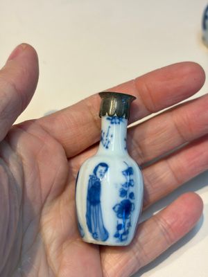 13 Chinese blue and white wares and four sets of Japanese Imari cups and saucers, 17/18th C. — foto 84