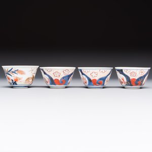 13 Chinese blue and white wares and four sets of Japanese Imari cups and saucers, 17/18th C. — foto 21