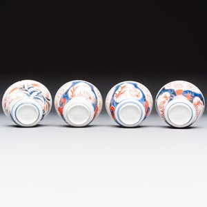 13 Chinese blue and white wares and four sets of Japanese Imari cups and saucers, 17/18th C. — foto 23
