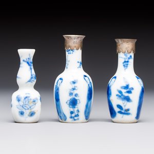 13 Chinese blue and white wares and four sets of Japanese Imari cups and saucers, 17/18th C. — foto 33