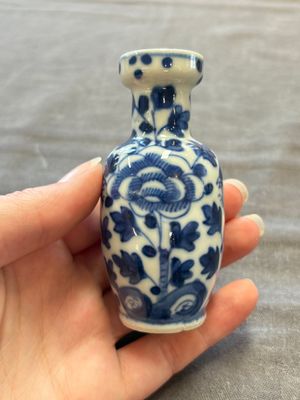 13 Chinese blue, white and polychrome wares, Kangxi and later — photo 33