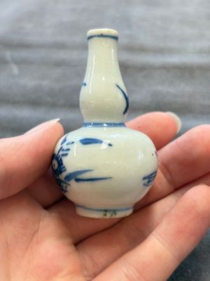 13 Chinese blue, white and polychrome wares, Kangxi and later — photo 39