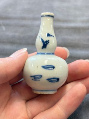 13 Chinese blue, white and polychrome wares, Kangxi and later — photo 40