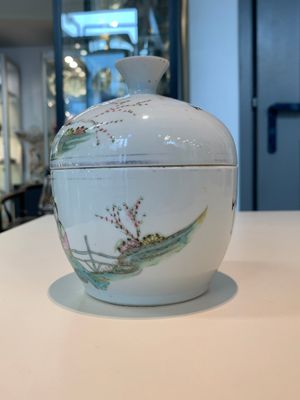 13 Chinese blue, white, famille rose, verte and qianjiang cai wares, 19/20th C. — photo 49