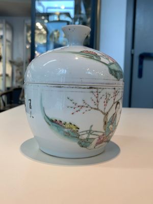 13 Chinese blue, white, famille rose, verte and qianjiang cai wares, 19/20th C. — photo 51