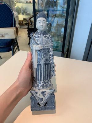 13 Chinese blue, white, famille rose, verte and qianjiang cai wares, 19/20th C. — photo 60