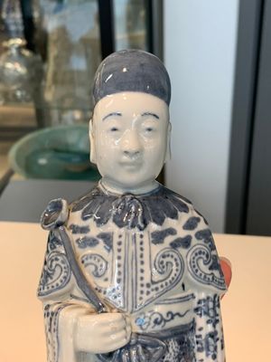 13 Chinese blue, white, famille rose, verte and qianjiang cai wares, 19/20th C. — photo 66