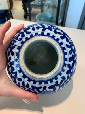 13 Chinese blue, white, famille rose, verte and qianjiang cai wares, 19/20th C. — photo 79