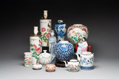 13 Chinese blue, white, famille rose, verte and qianjiang cai wares, 19/20th C.