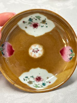 13 Chinese famille rose and Imari-style wares — photo 10