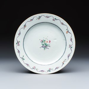 13 Chinese famille rose and Imari-style wares — photo 8