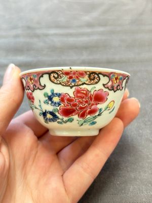13 Chinese famille rose cups and 15 saucers, Yongzheng/Qianlong — 照片 29