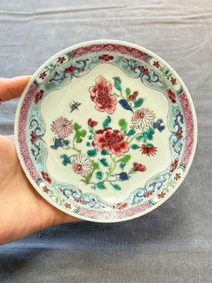 13 Chinese famille rose cups and 15 saucers, Yongzheng/Qianlong — 照片 7