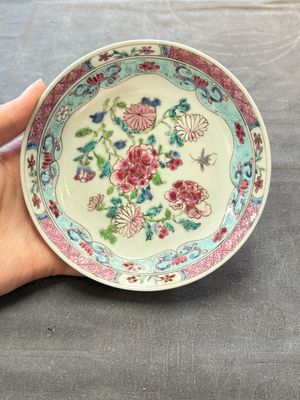 13 Chinese famille rose cups and 15 saucers, Yongzheng/Qianlong — 照片 9