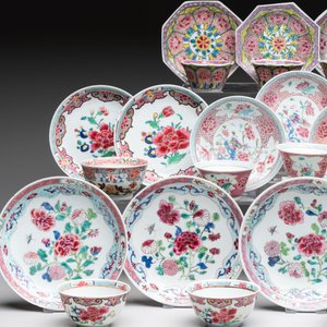 13 Chinese famille rose cups and 15 saucers, Yongzheng/Qianlong — 照片 6