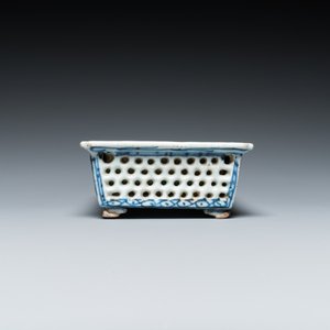 13 pieces of blue and white Chinese porcelain, 18/20th C. — 照片 15