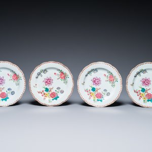 13 stukken Chinees blauw-wit en famille rose porselein, Kangxi en later — foto 2